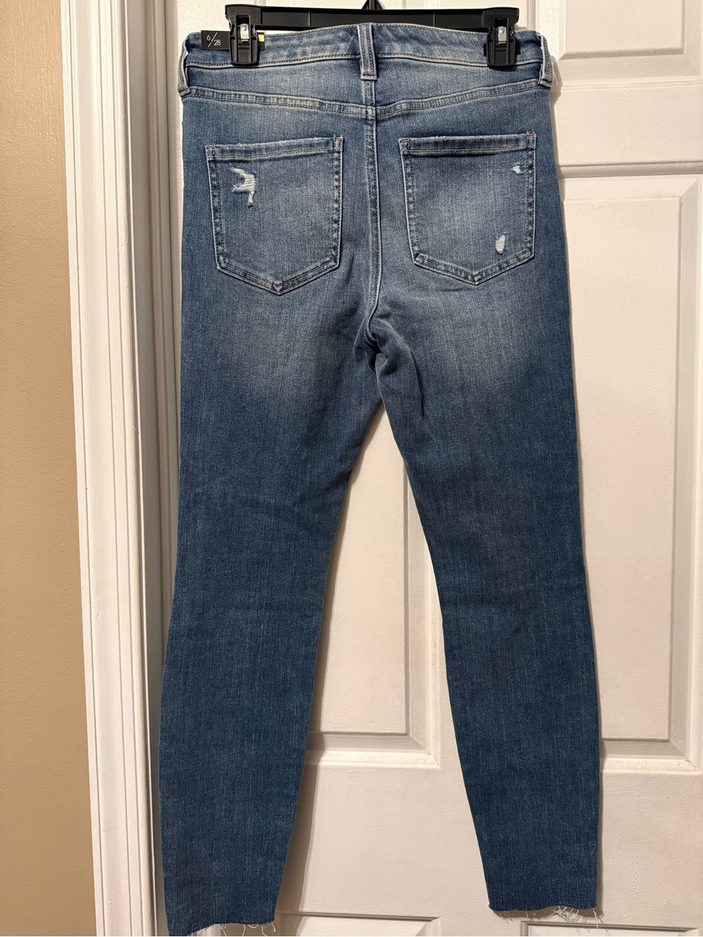 Liverpool Los Angeles High Rise Skinny Jeans NWT Distressed 6/28 - Picture 3 of 11
